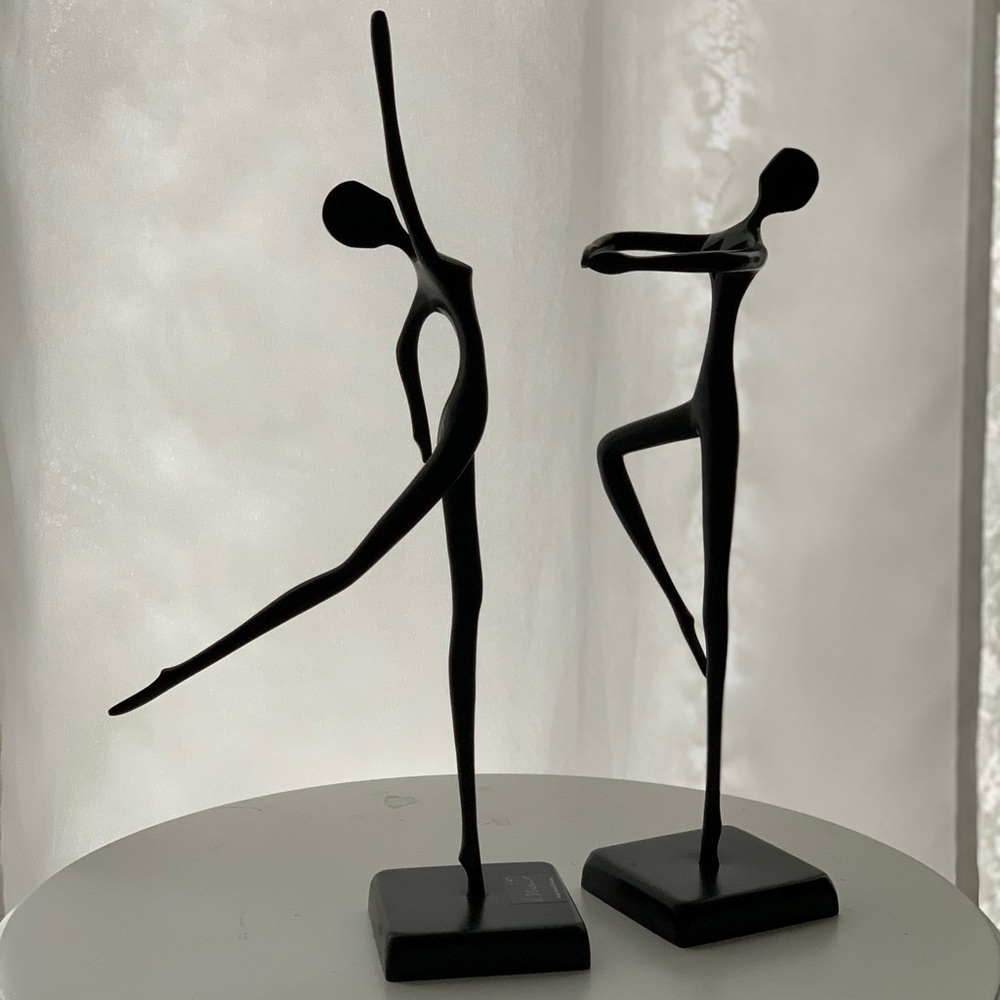 Bronze statues